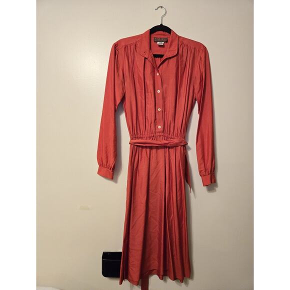 Take Off By Betsy Gonzalez Red 100% Silk Dress Cocktail Sz 10 Midi Long Sleeve - Picture 1 of 13